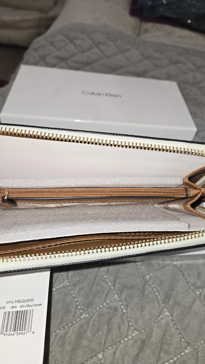 Calvin Klein Zip Around Wallet - photo 3