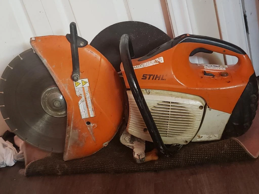 STIHL Cut-Off Saw with Diamond Blade