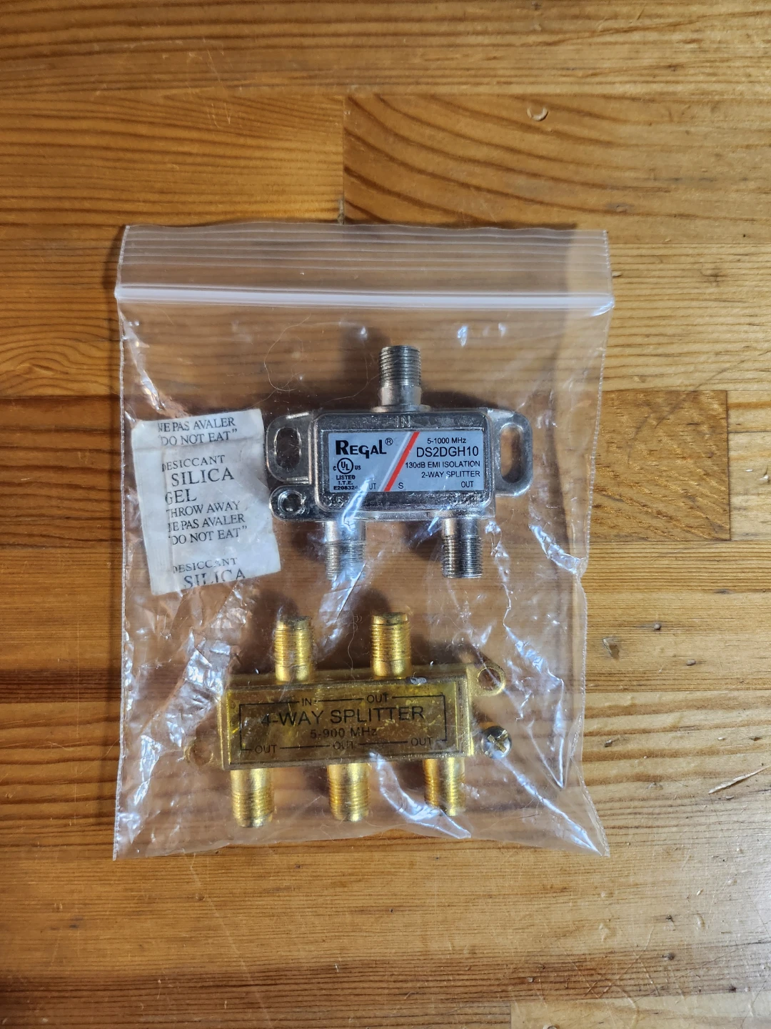 Regal 2-Way Splitter and 4-Way Coaxial Cable Splitter 🏈 - photo 4
