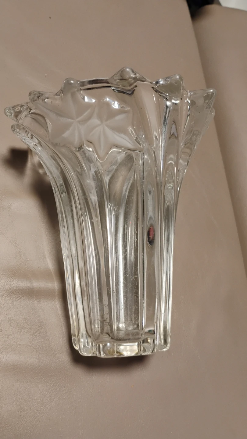 Clear Glass Floral Vase - photo 3