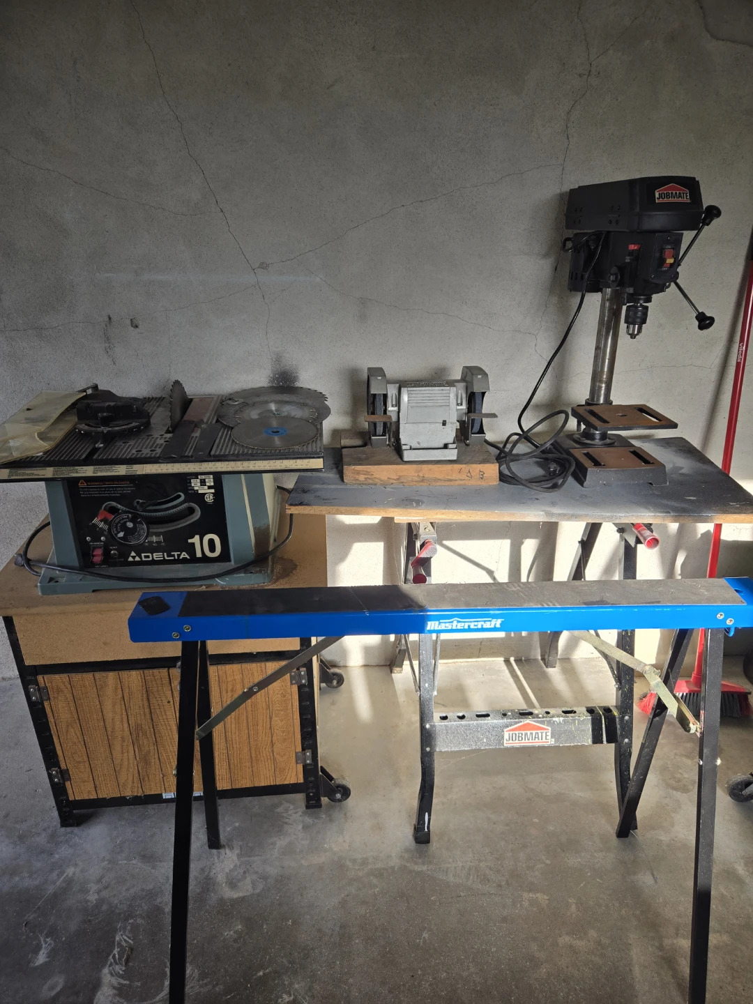 Saw/Drill/Grinder/R-Tool/GPS/CB/Meter/Fridge/SawHorse/Table - photo 2