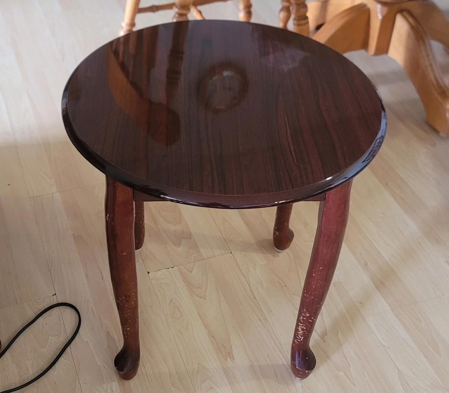 Round Wooden Accent Side Table - photo 2