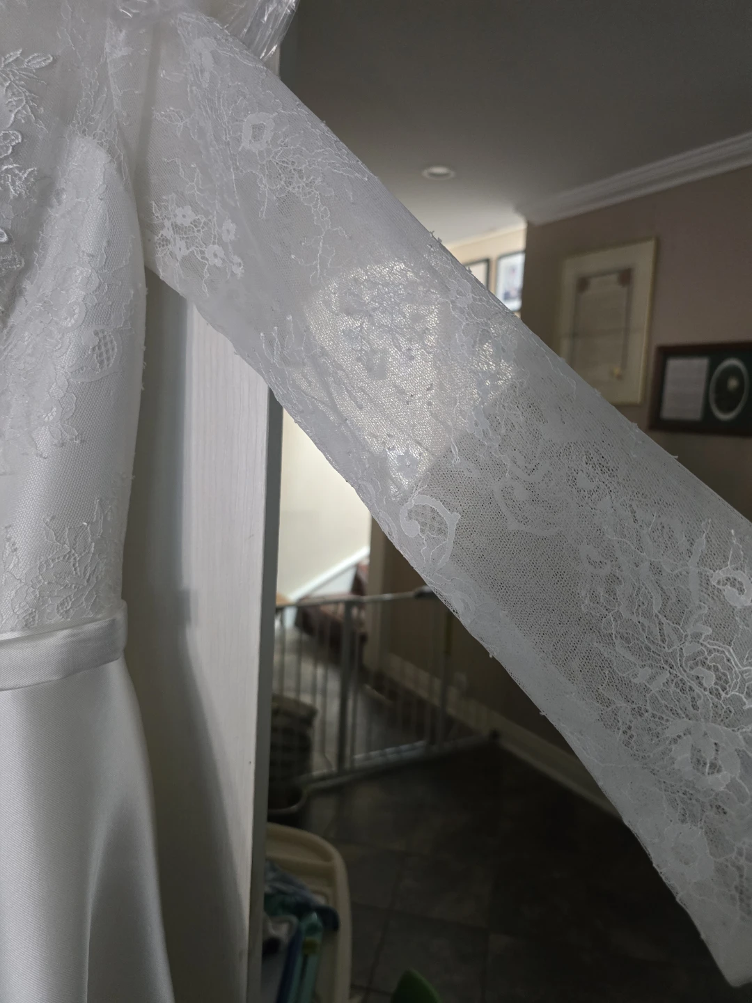White Lace Sleeve Wedding Dress - photo 3