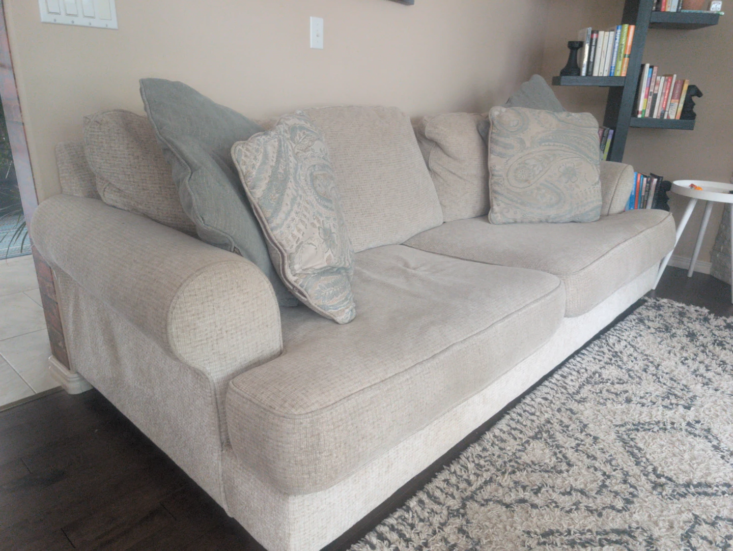 Beige four-Seater Sofa - photo 3