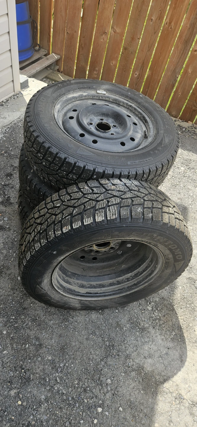 Set of 4 Sumitomo Ice Edge Winter Tires on Rims