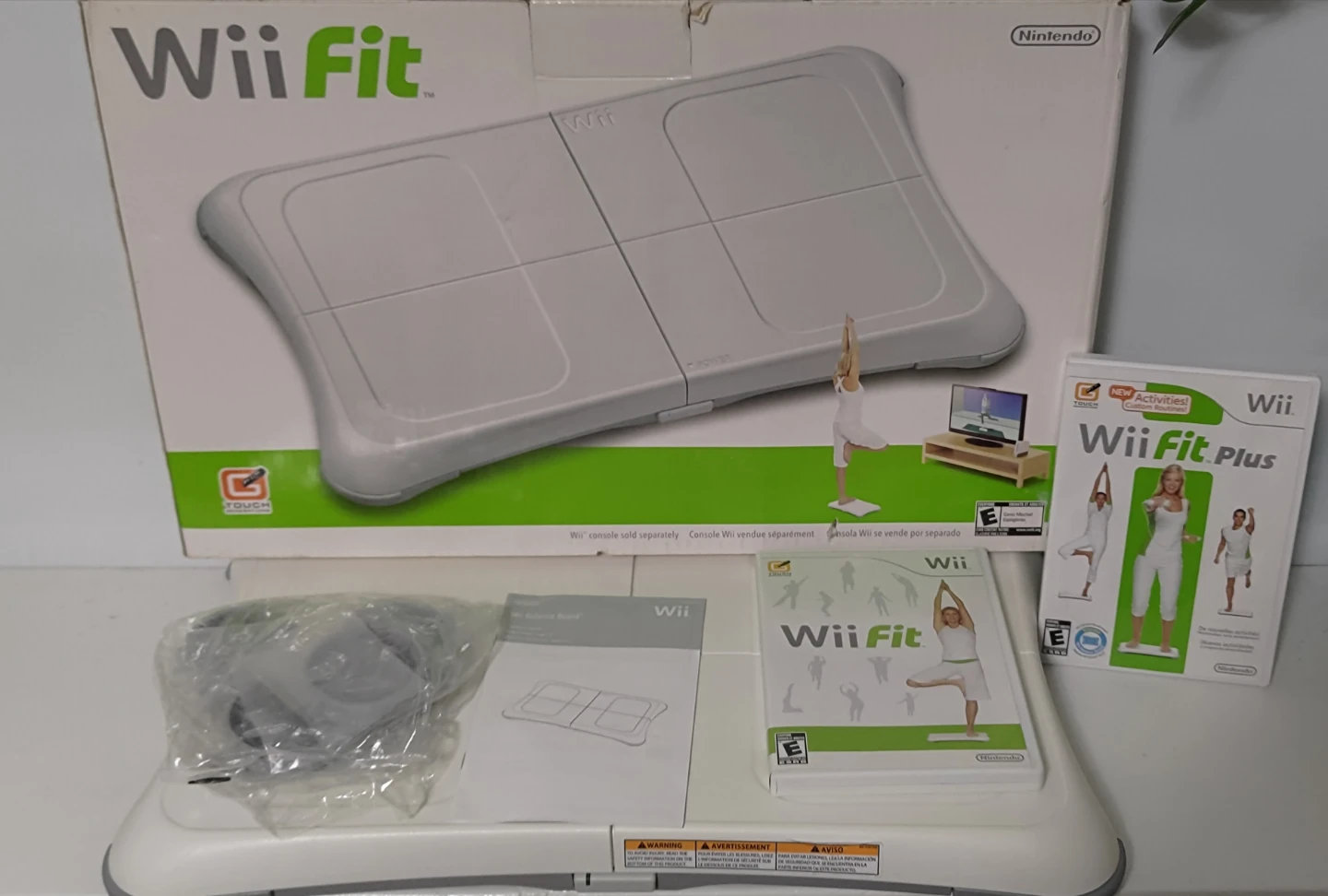 Nintendo Wii Fit Balance Board Bundle - photo 3
