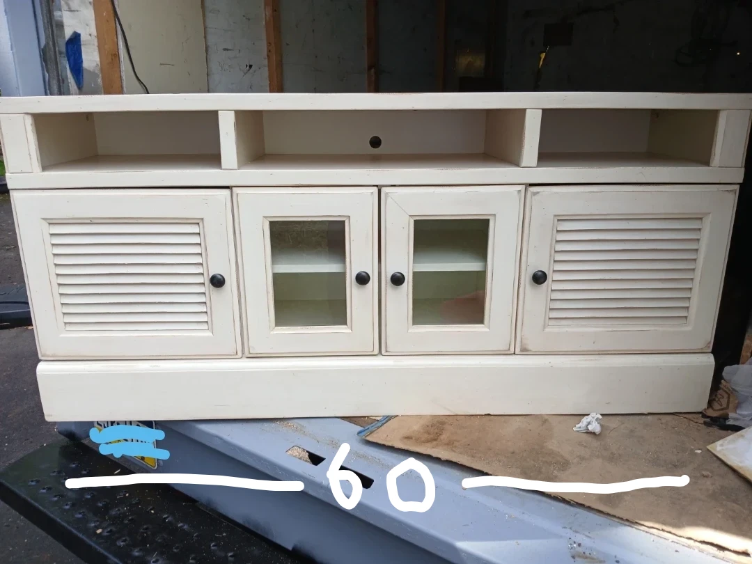 Off-white TV Stand with Cabinet Doors