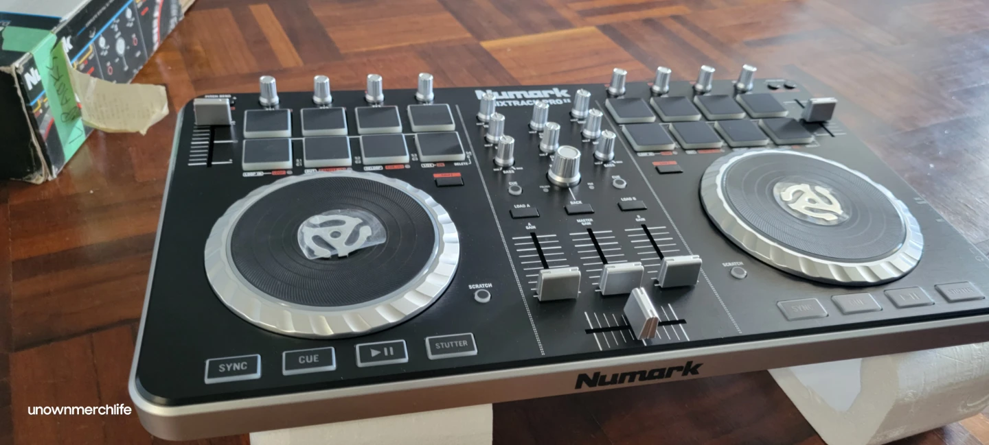 Numark Mixtrack Pro II DJ Controller - photo 4