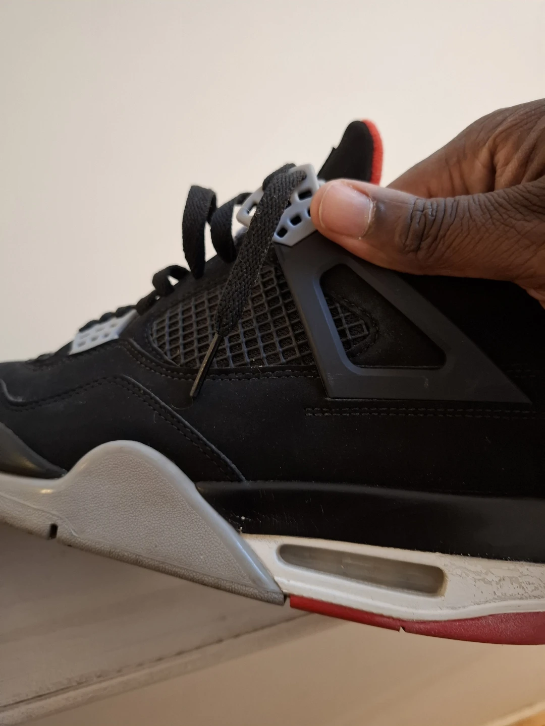 Nike Air Jordan 4 Retro Bred
