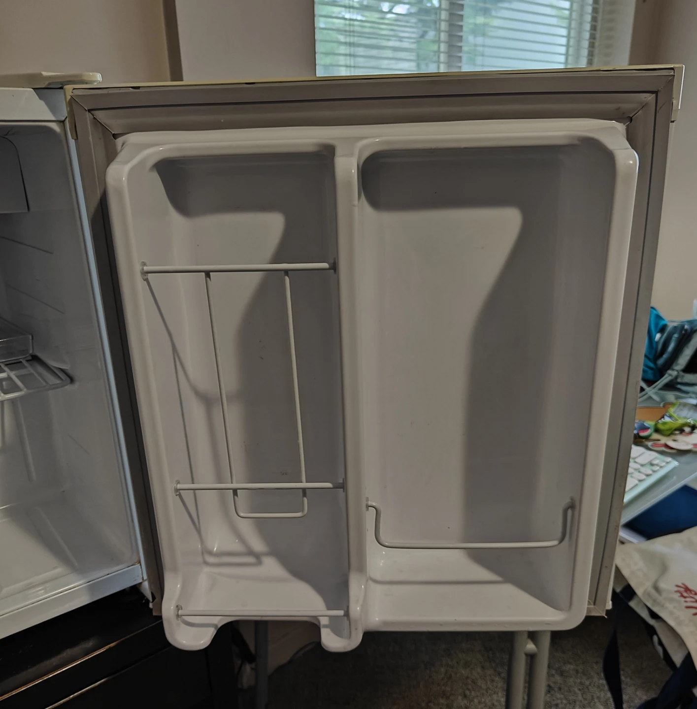 Mini Fridge for Dorm Room or Guest Room - photo 5