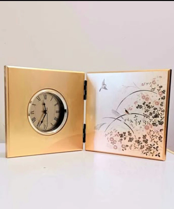 Japanese Yamanaka-Nuri Folding Screen Clock
