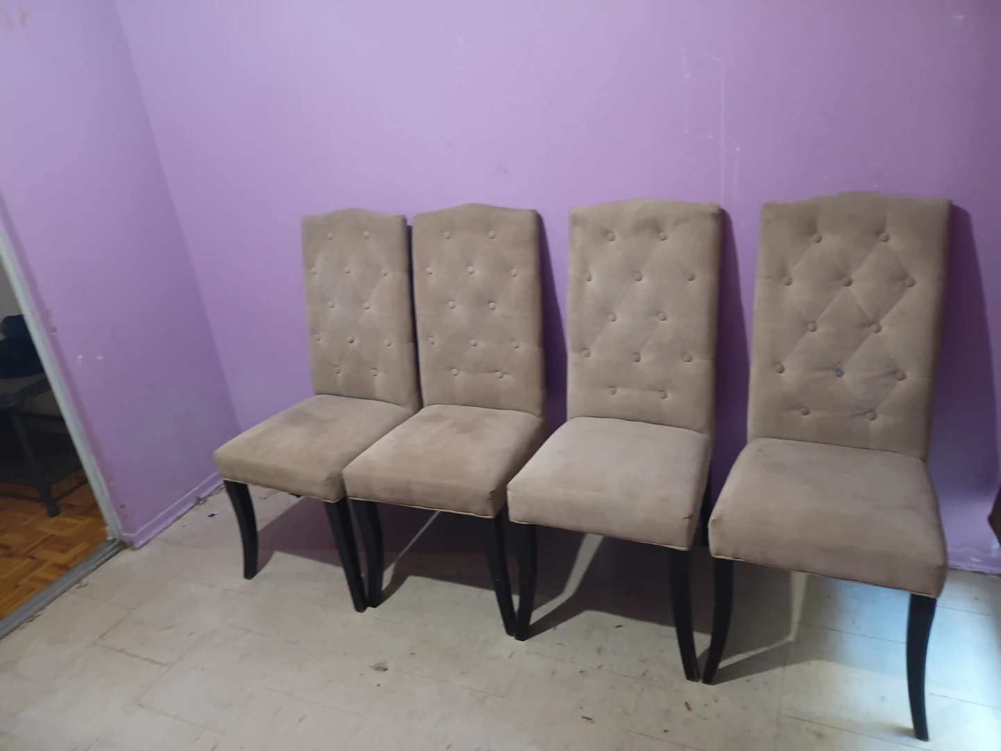 Set of 4 tufted dining chairs - photo 3