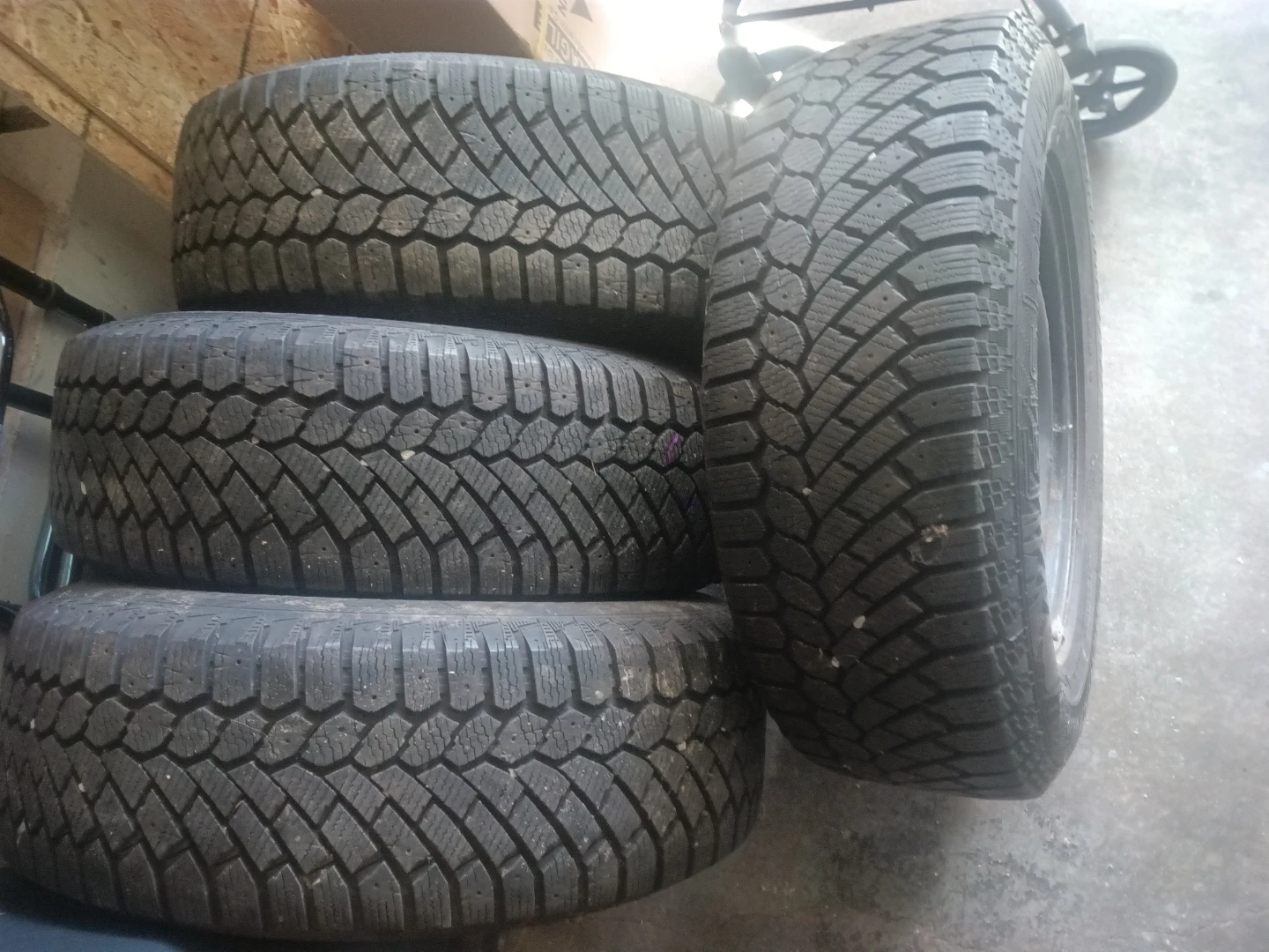 Set of 4 Gislaved Nord Frost 200 Winter Tires