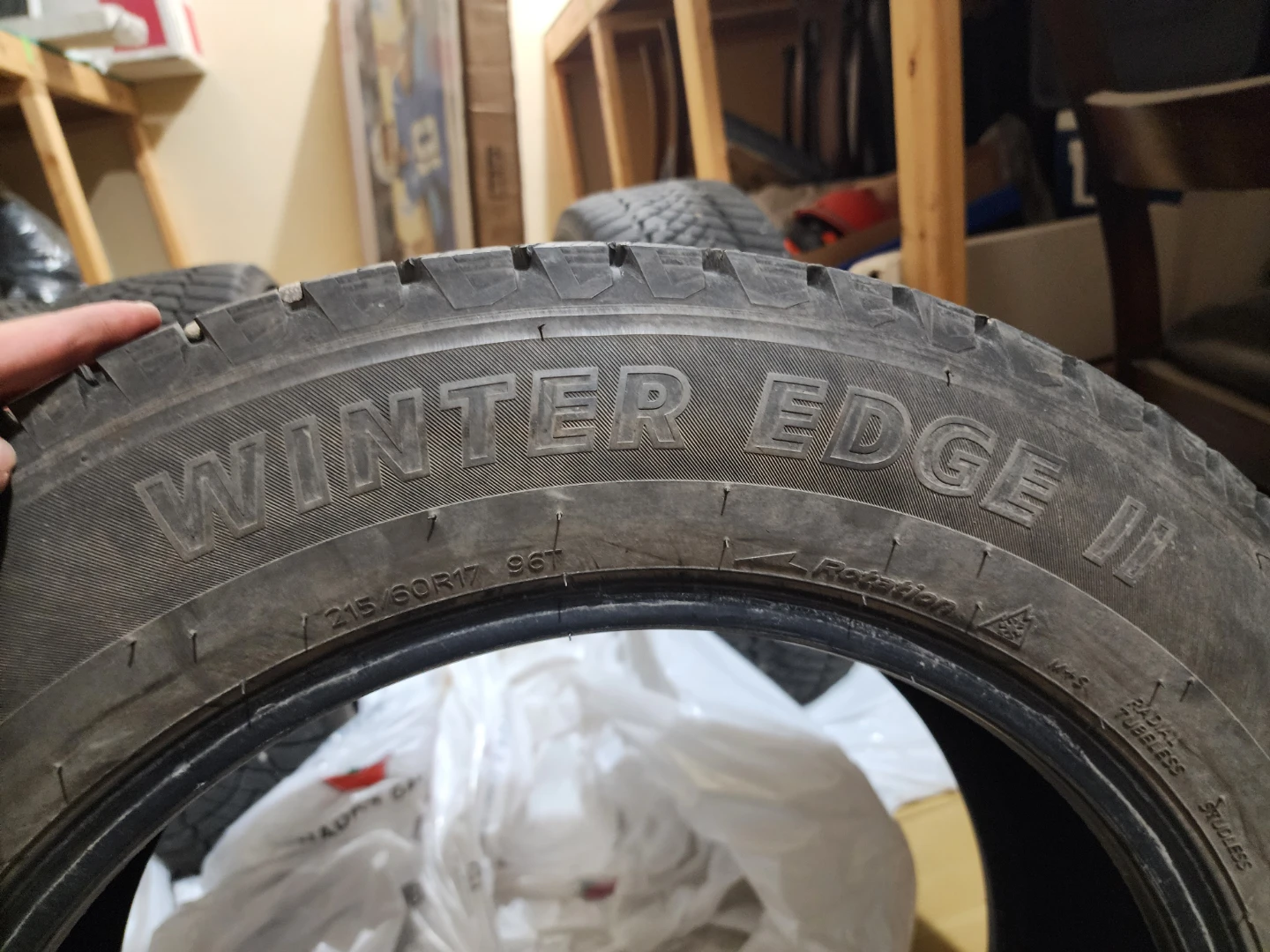 Set of 4 Winter Edge II Tires 215/60R17 - photo 3