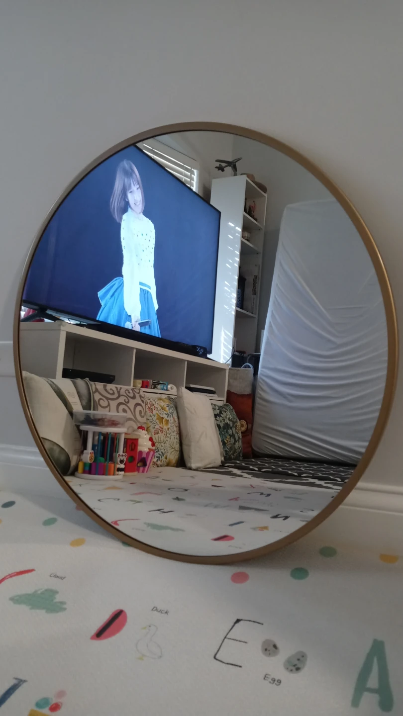 Round Wall Mirror with Gold Frame - photo 2