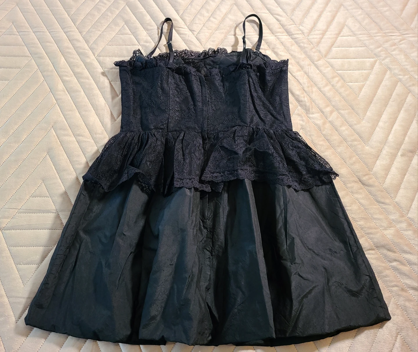 GUESS by Marciano black lace dress - photo 3