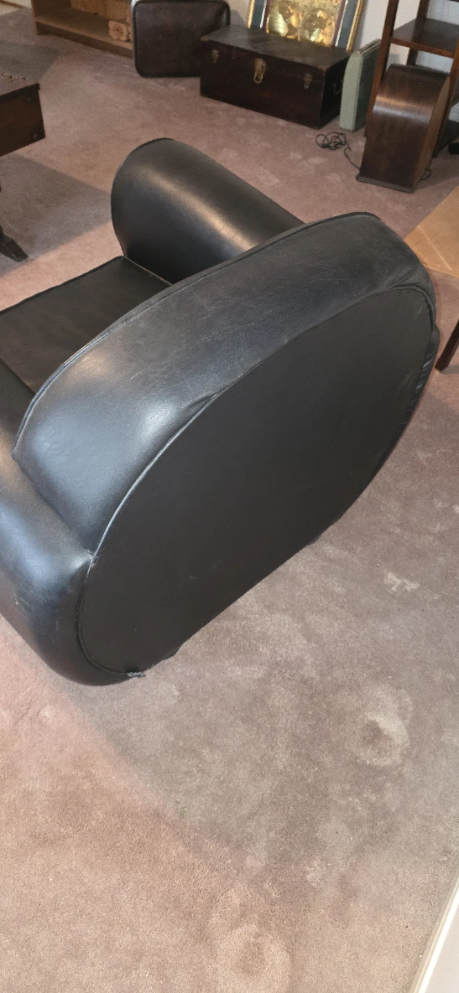 Black Leather Club Chair - photo 3