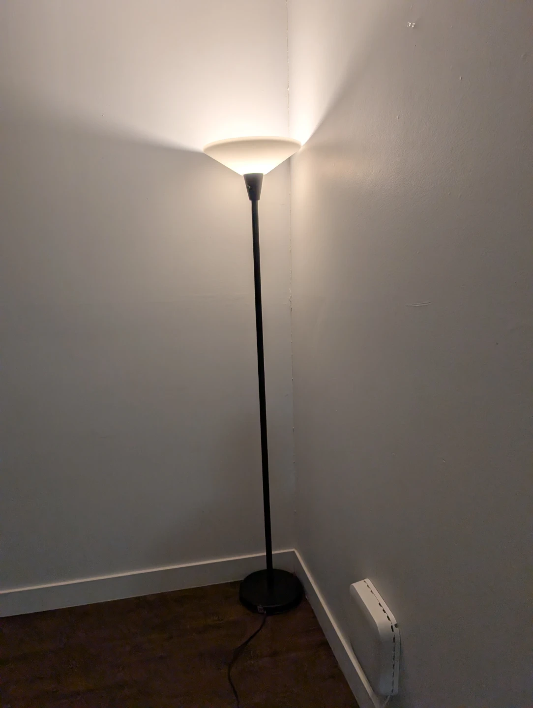 Black Floor Lamp - photo 2