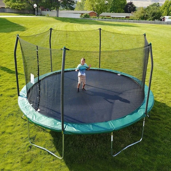 Large Skywalker trampoline 15 feet