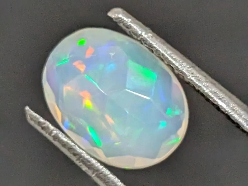 Natural Oval Opal 1.7ct Gemstone