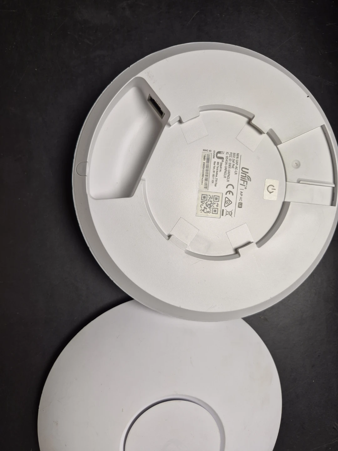 Ubiquiti UniFi UAP-AC-LR Access Point - photo 2