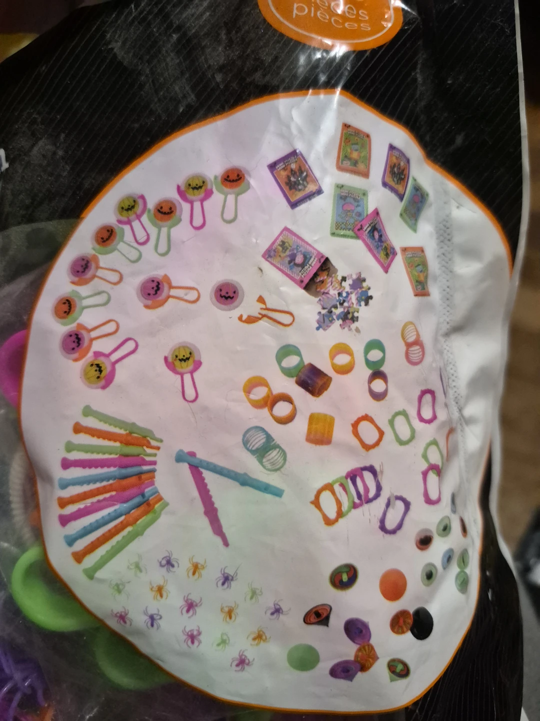 88-Piece Halloween Party Favour Set - photo 2