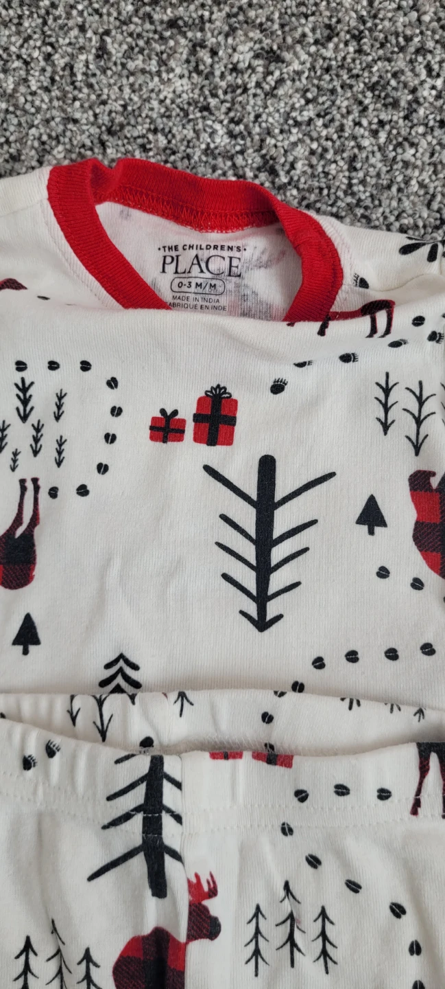 The Children's Place Holiday Pyjama Set 0-3M - photo 3