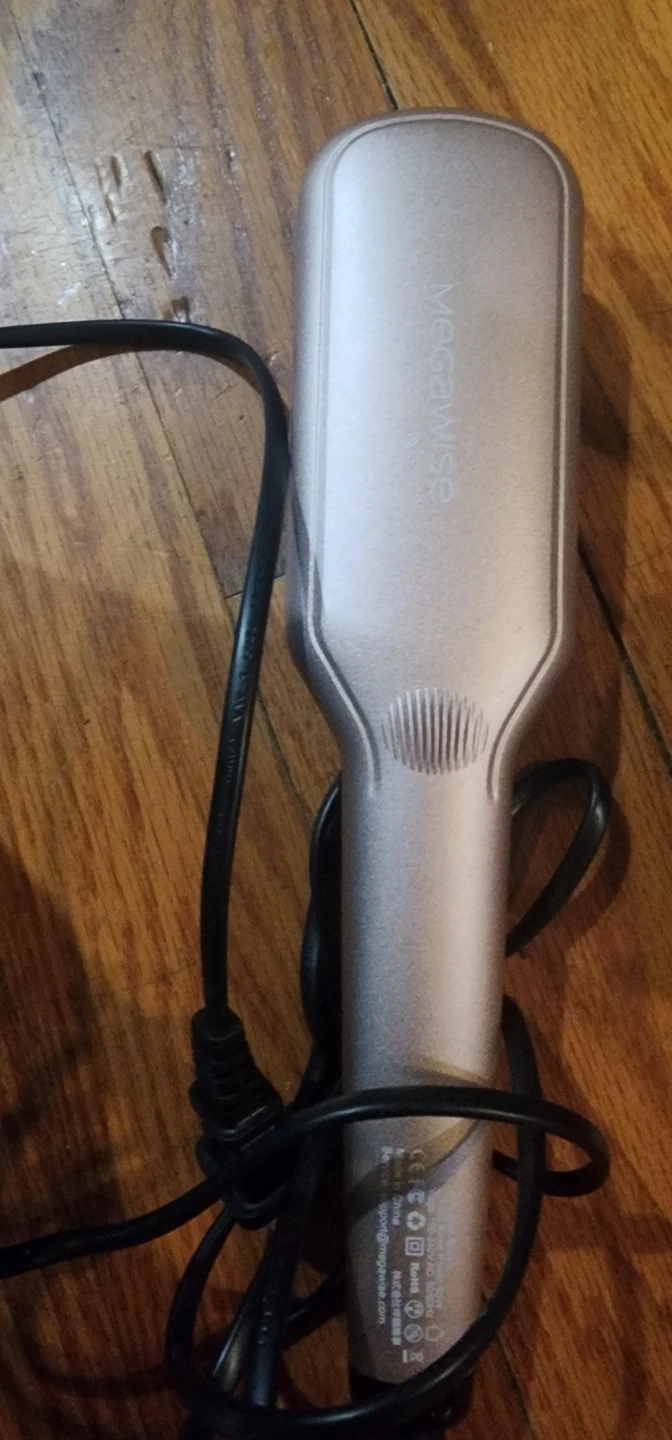 Megawise Hair Straightening Brush - photo 2