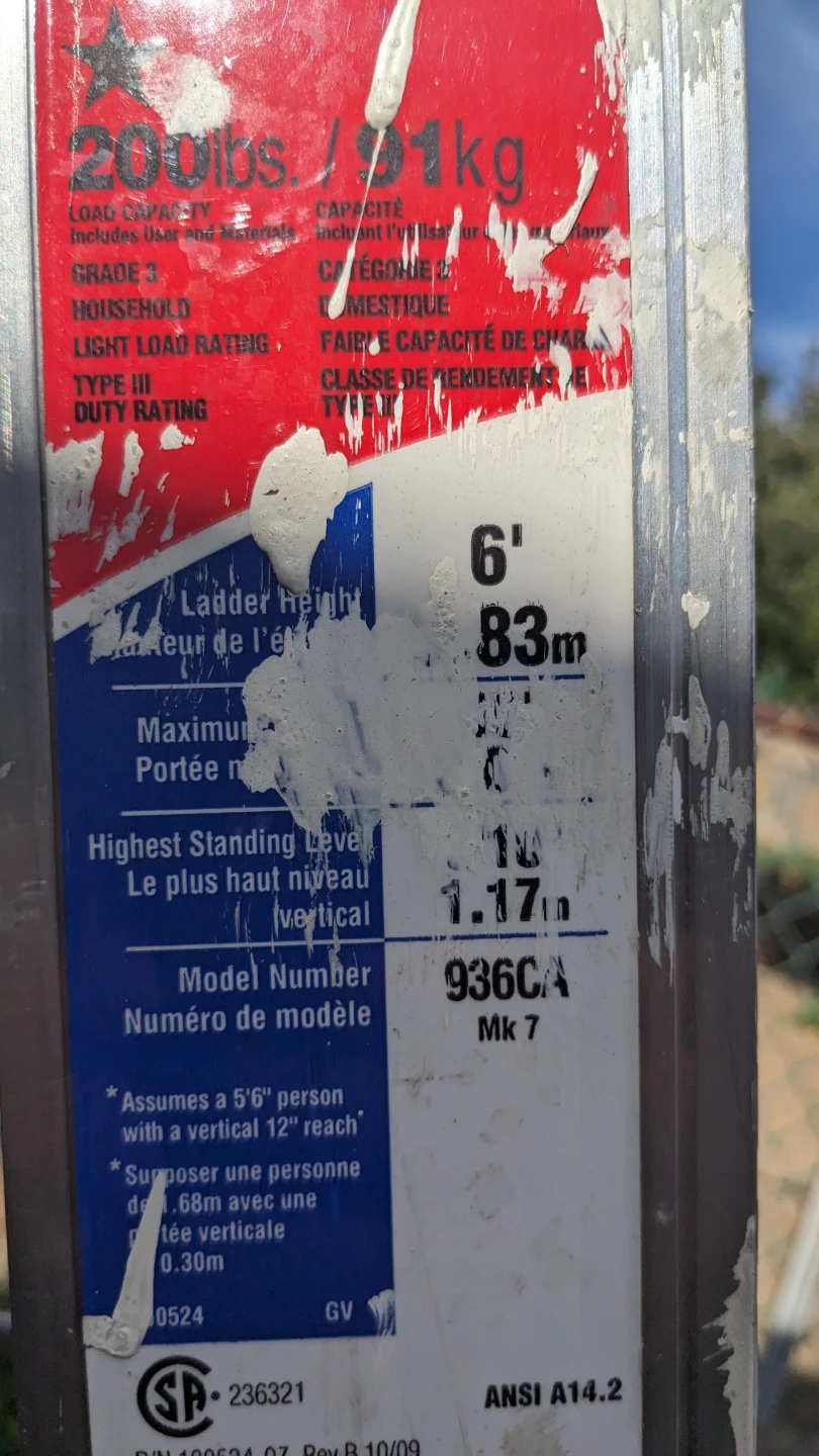 6' Aluminum Stepladder Model 936CA - photo 2