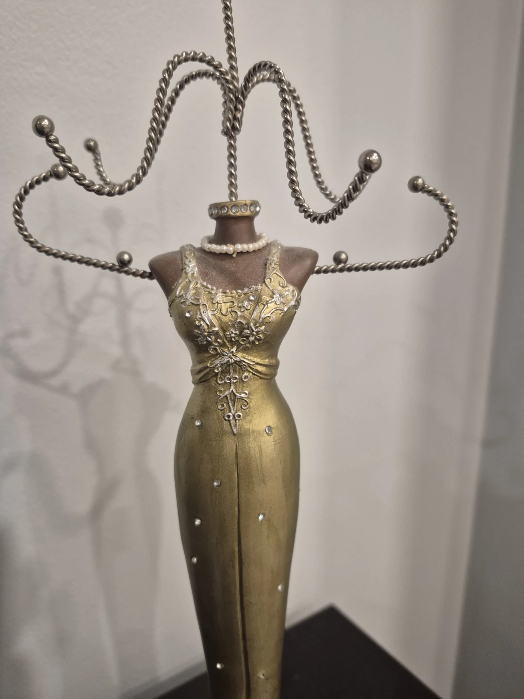 Mannequin-Style Jewellery Stand - photo 4