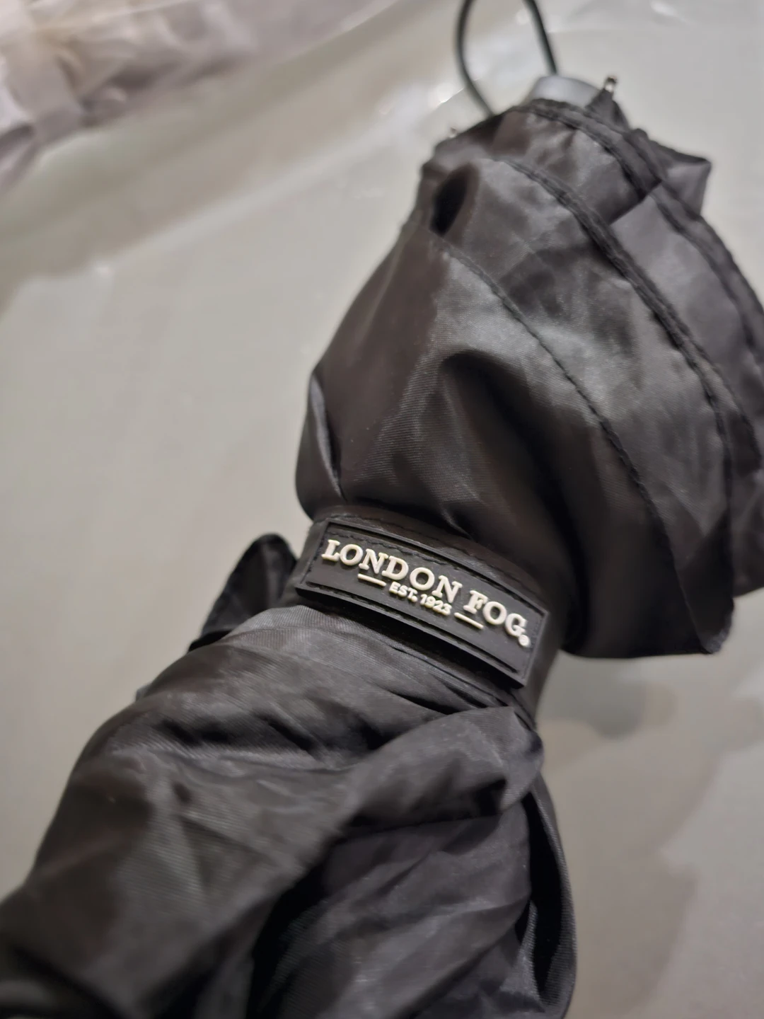 London Fog Black Umbrella - photo 2