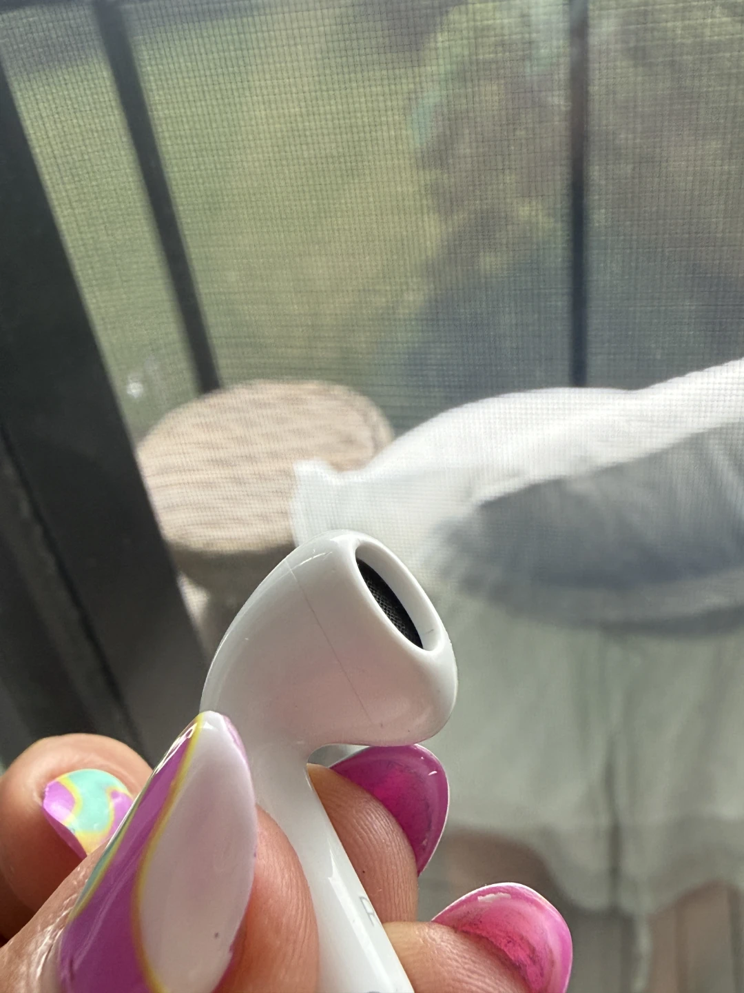 Apple airpods 4 - 1 airpods works - photo 4