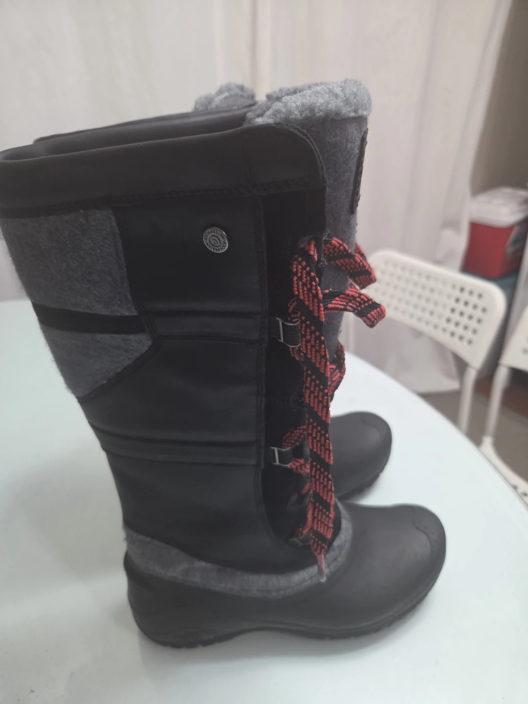The North Face Women's Winter Boots Size 6 - photo 2