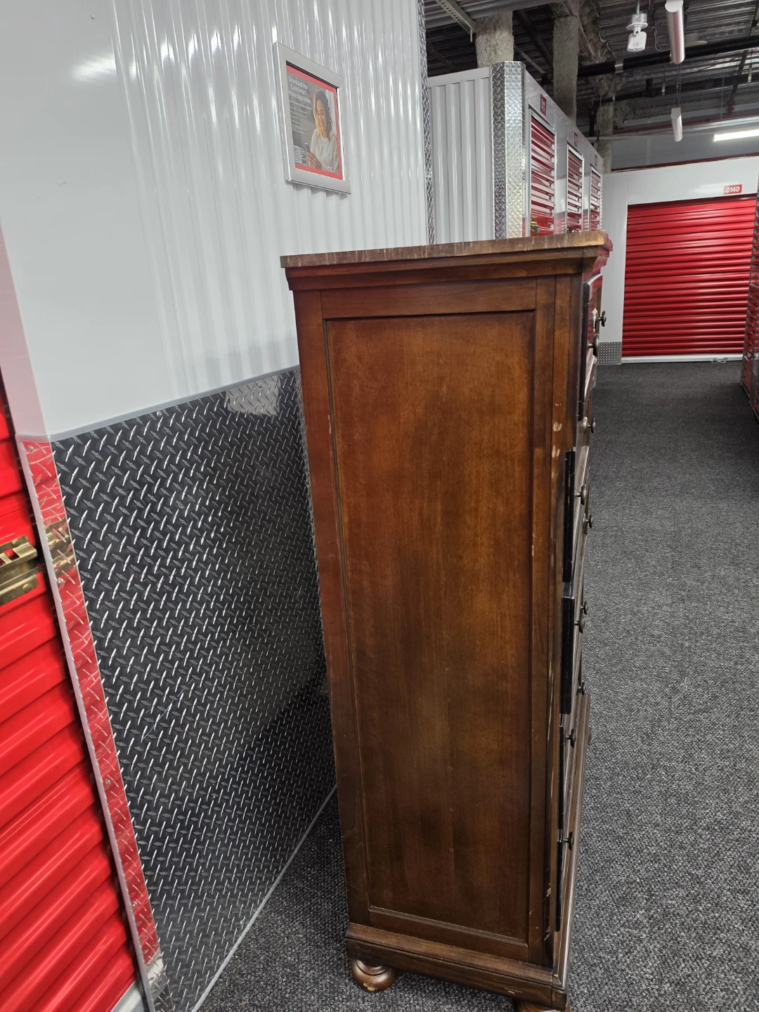 Classic Wooden 5-Drawer Chest of Drawers - photo 2