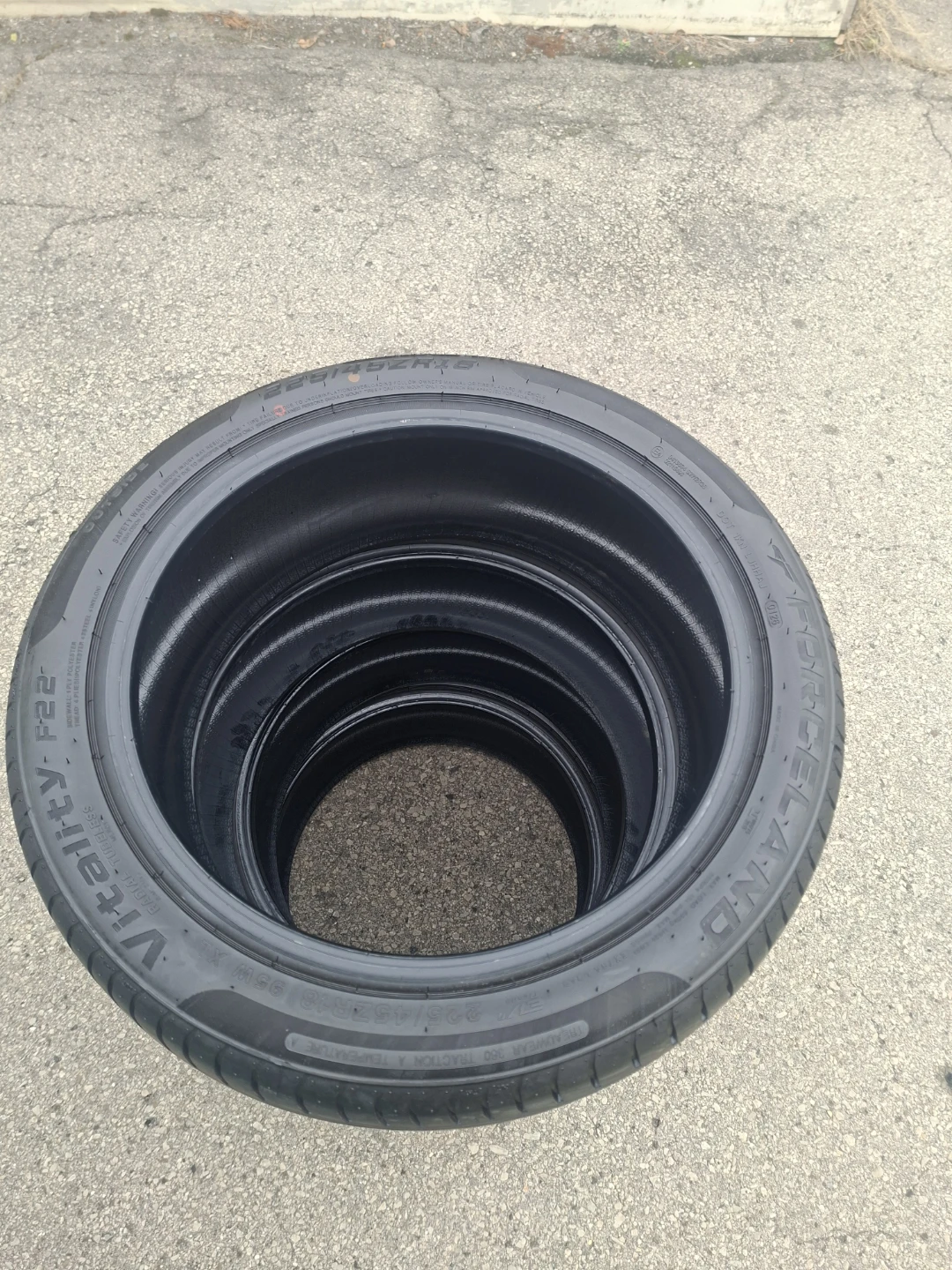 Like New 18inch All Season Tires - photo 4