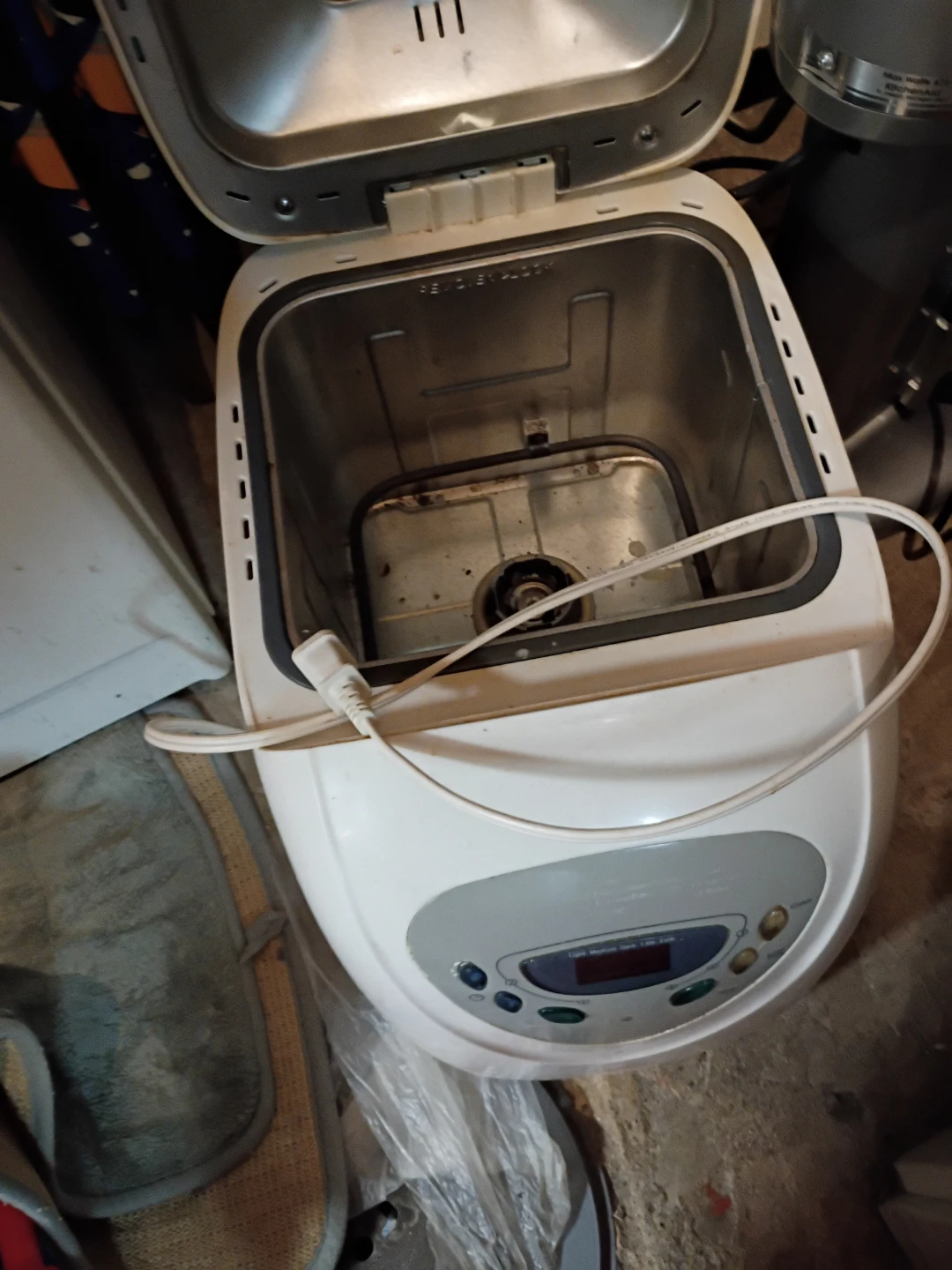 Sunbeam Bread Maker - photo 4