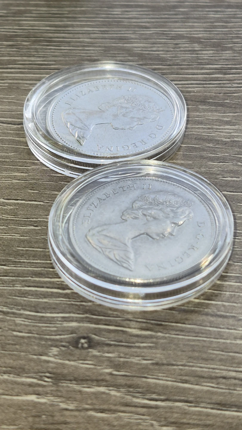 Two Vintage Canadian 50 Cent Coins - photo 2