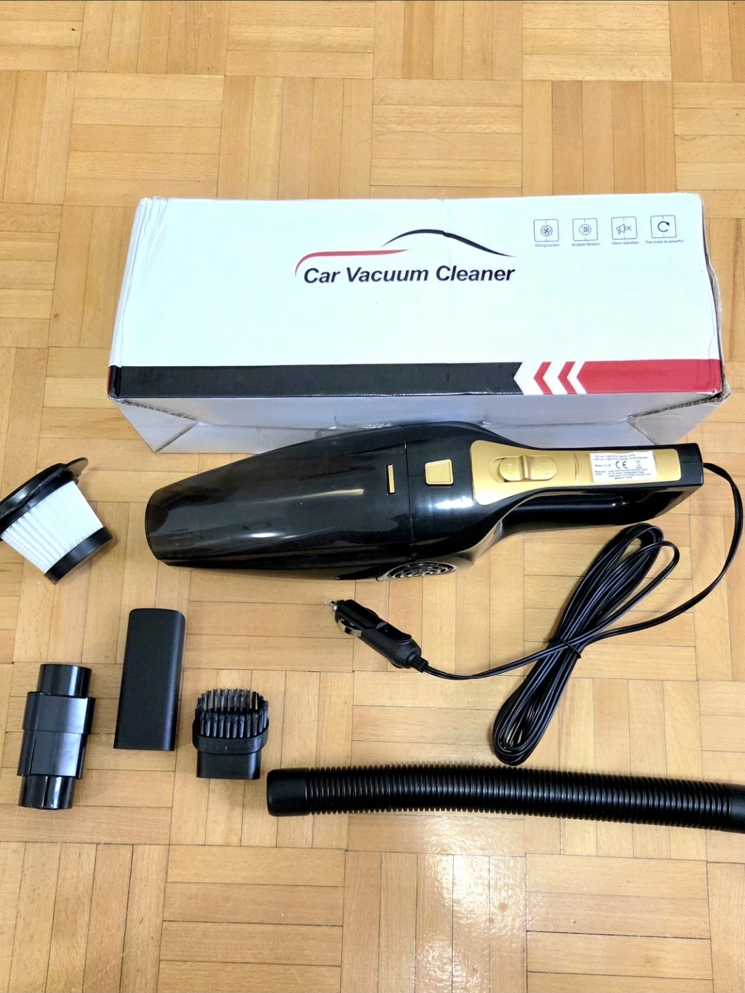 12-V Car Vacuum Cleaner with Accessories *new