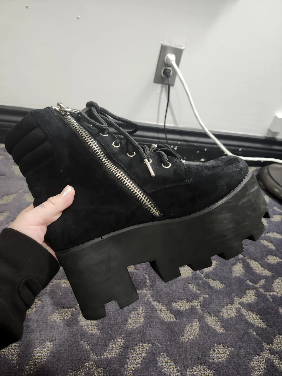 Curent Mood black platform boots - photo 4
