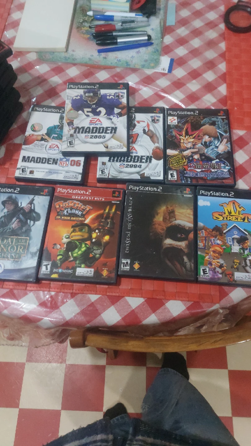Ps2 game lot - photo 2