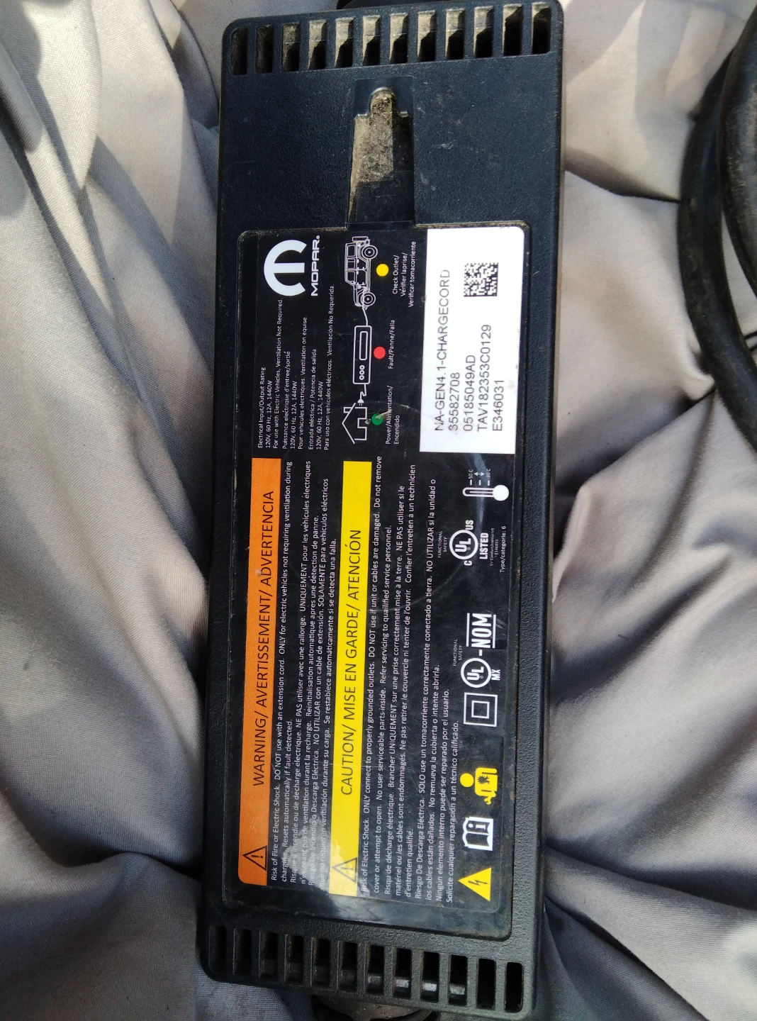 Mopar Jeep EV Charger NA-GEN4.1 - photo 2