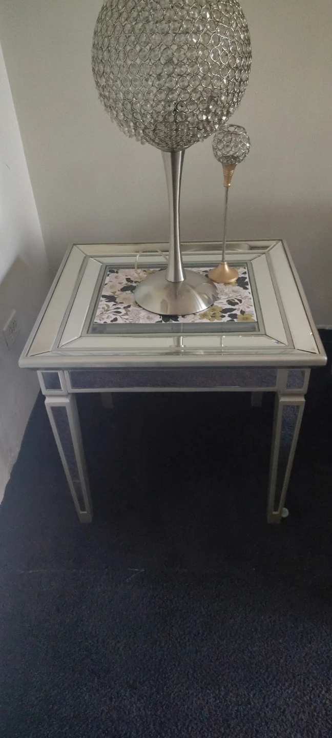 Coffee table and end tables - photo 2