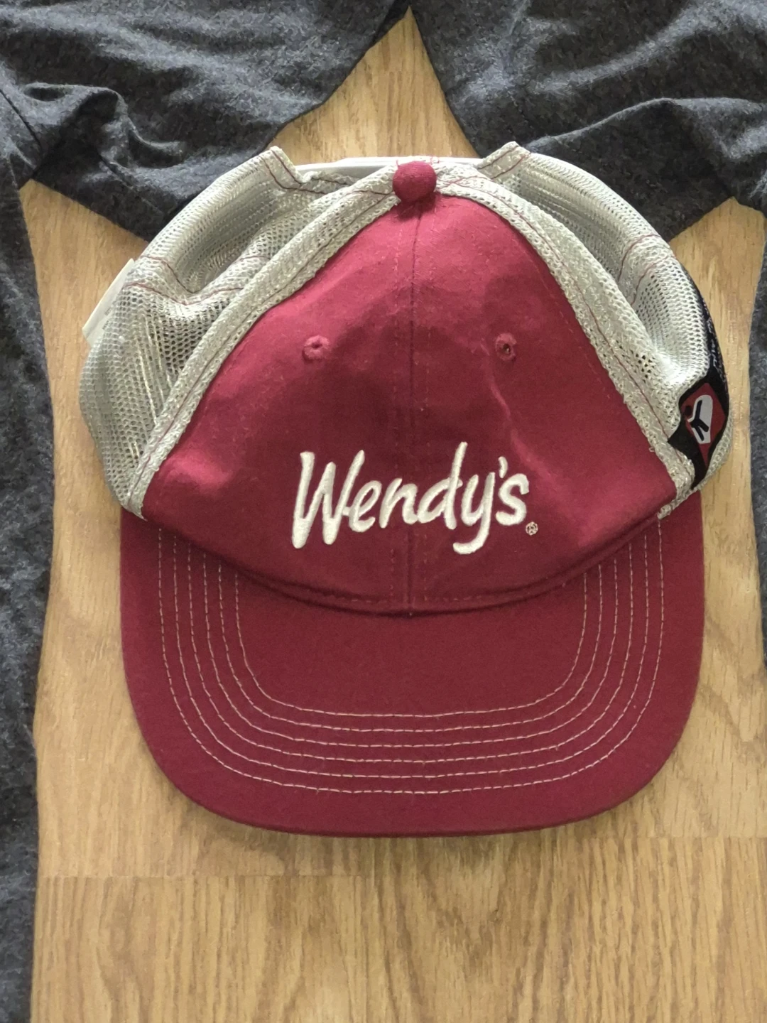 Wendy's T-Shirt and Hat Set - photo 4