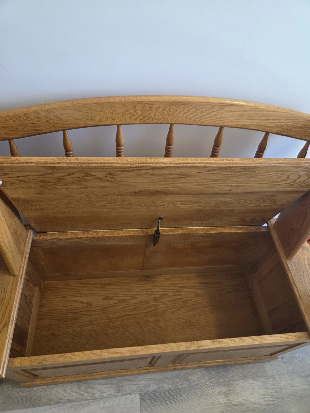 Oak Entryway Storage Bench - photo 3