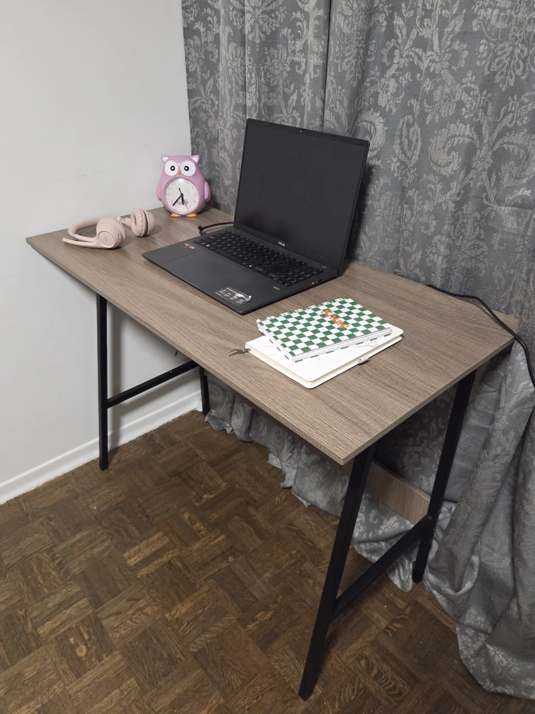Modern Wood Grain Computer Desk - photo 2