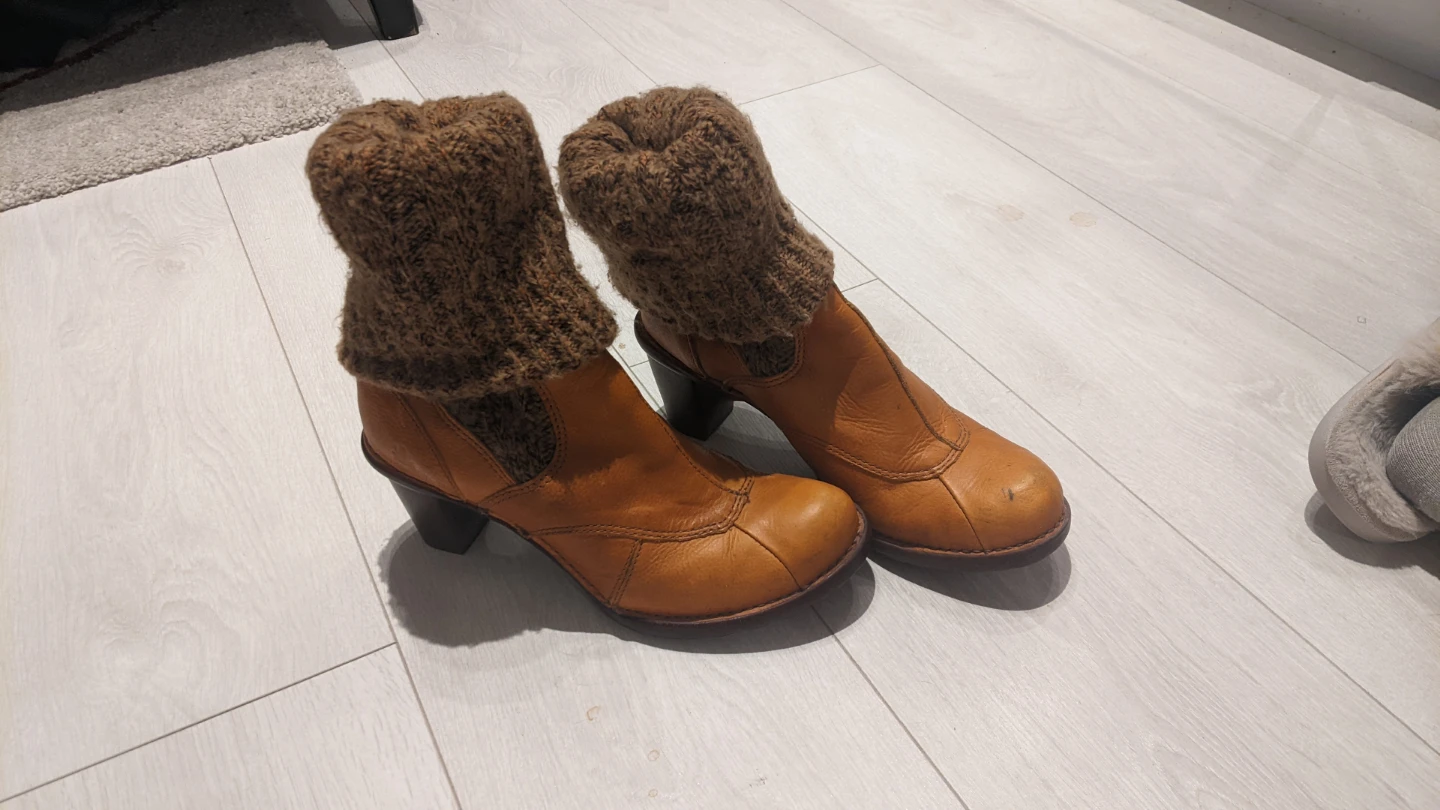 El naturalista sock boot perfect for autumn size 7