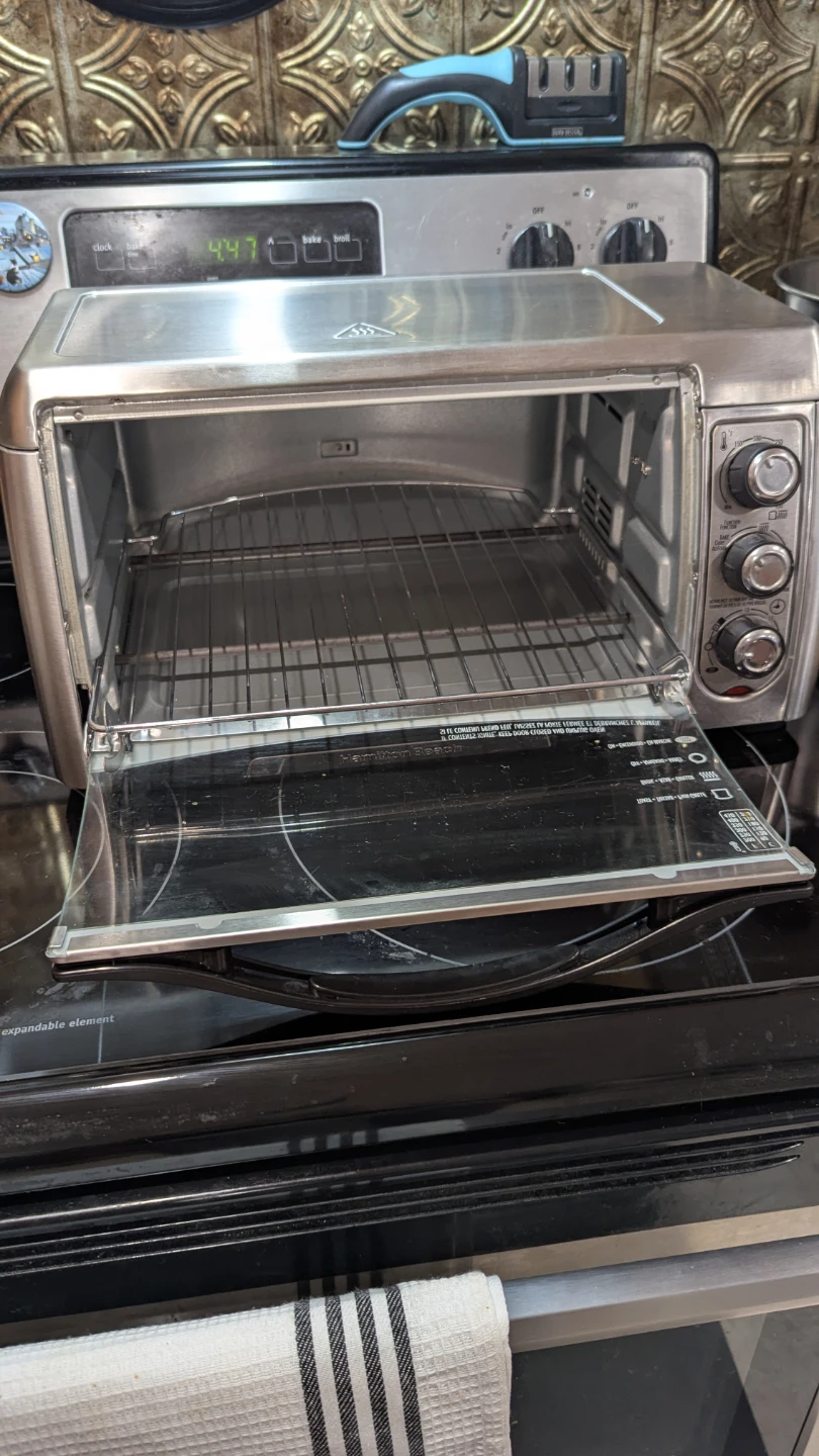 Hamilton Beach Toaster Oven - photo 3