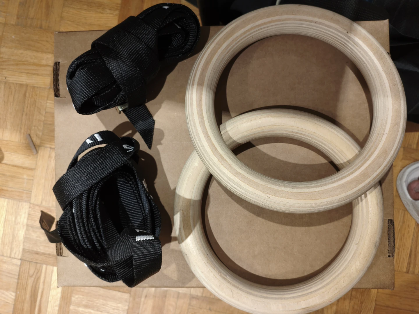 Wooden Gym Rings with Straps