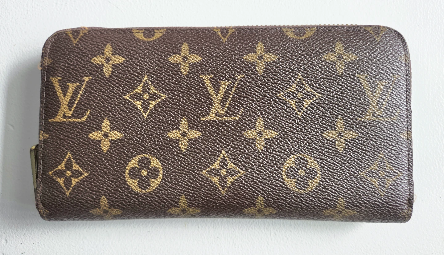 Louis Vuitton Monogram Zip Around Wallet