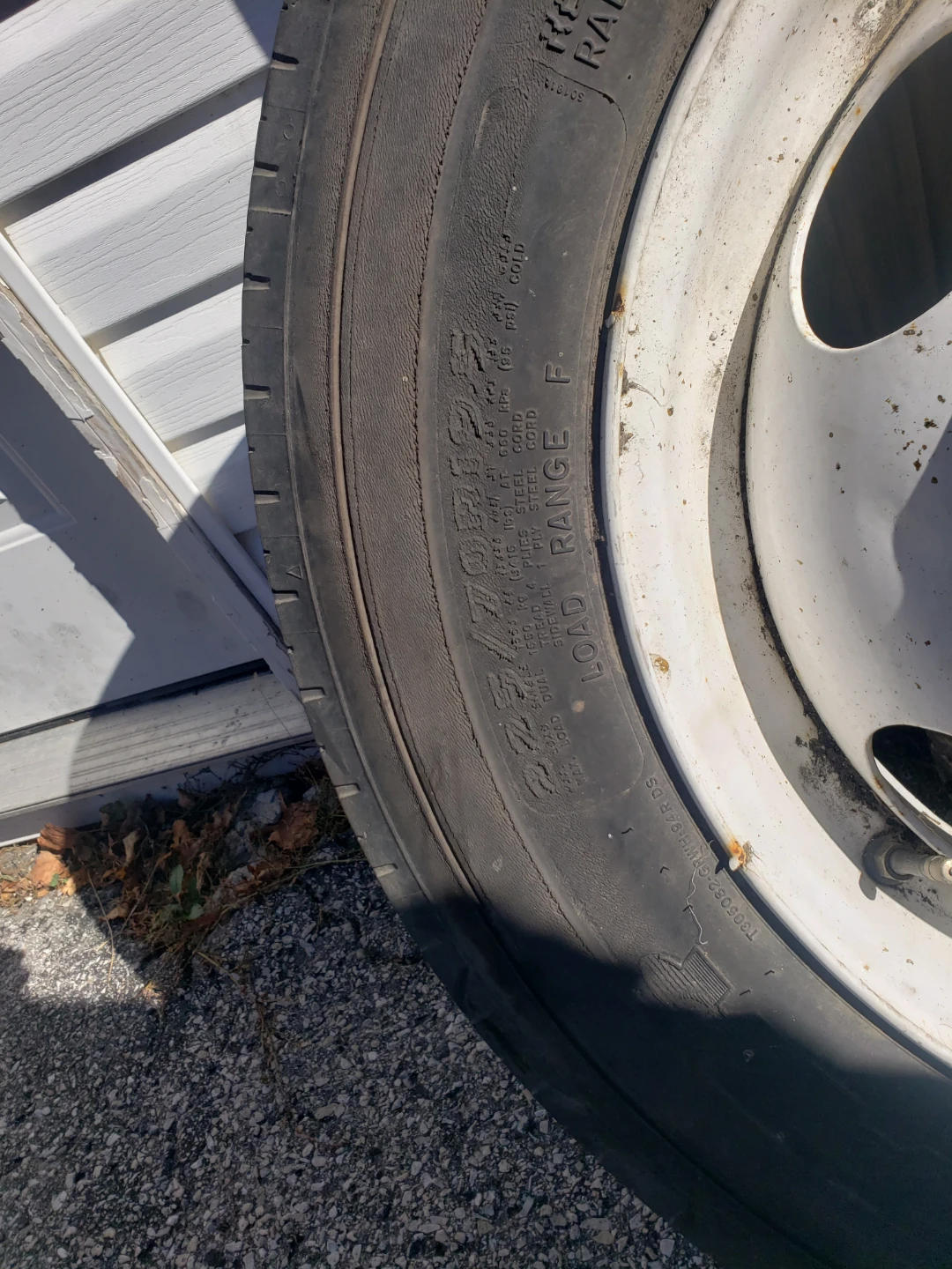 Goodyear G647 Unisteel Tire 225/70R19.5 - photo 2